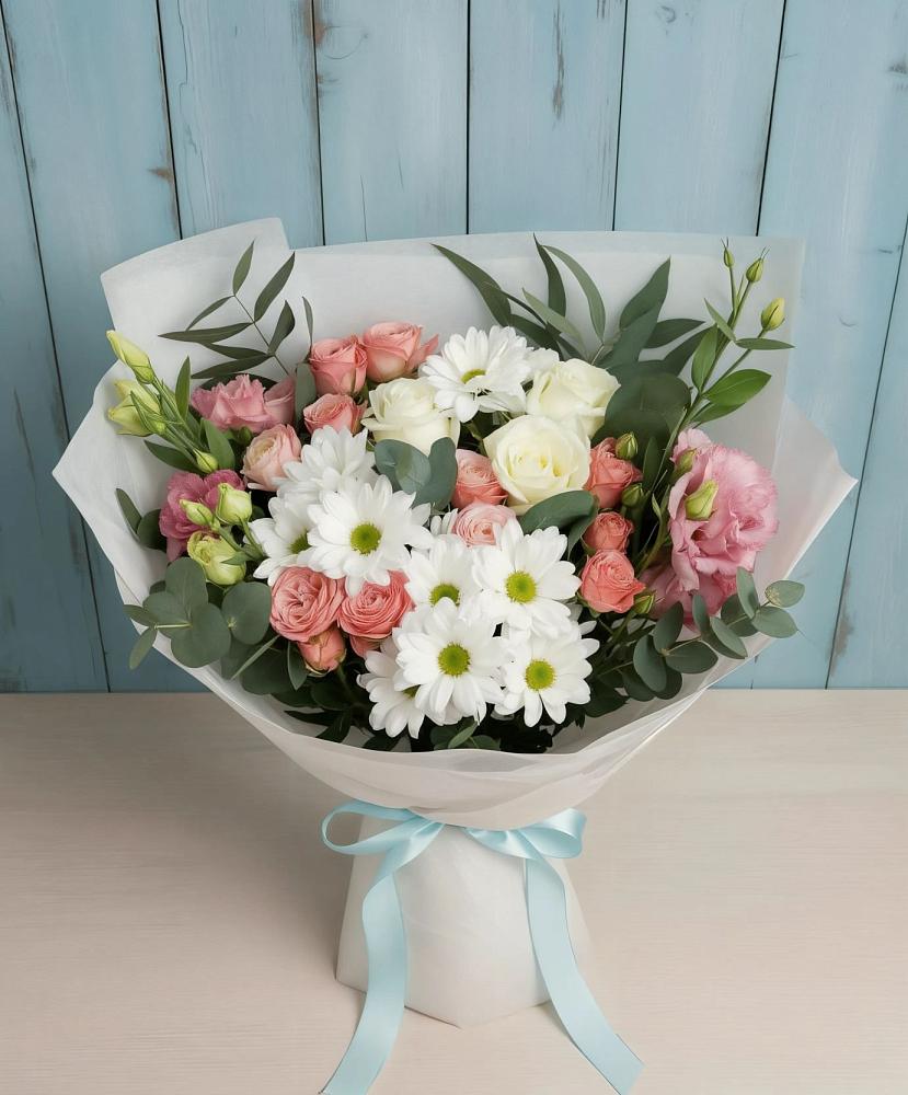 Букет цветов из: Розы, Лизиантусы и Хризантемы в Нижне-Чирской