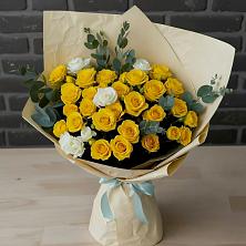 Букет цветов из:  Розы в Нижне-Чирской