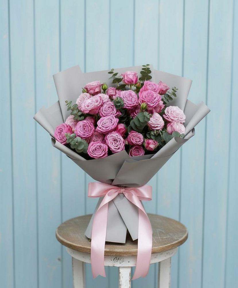 Букет цветов из: Розы в Нижне-Чирской