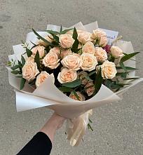 Букет Кремовые розы Латте в Нижне-Чирской