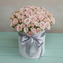 Цветочная композиция из Розы в шляпной коробке в Нижне-Чирской