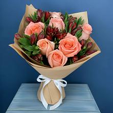 Букет цветов из:  Розы и Альстромерии в Нижне-Чирской
