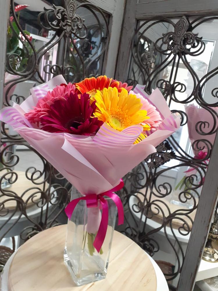 Букет цветов из: Герберы в Нижне-Чирской