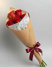 Букет цветов из:  Розы в Нижне-Чирской