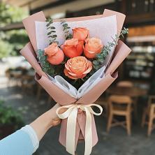 Букет цветов из:  Розы в Нижне-Чирской