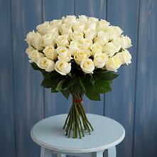 Букет 51 Белая роза Эдлесс Лав в Нижне-Чирской