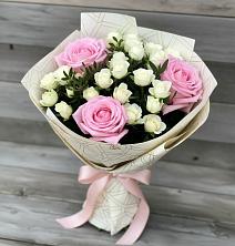 Букет цветов из:  Розы в Нижне-Чирской