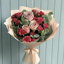 Букет цветов из:  Гвоздики и Розы в Нижне-Чирской