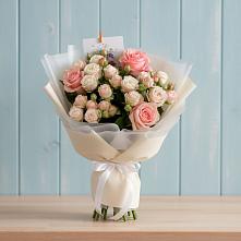Букет цветов из:  Розы в Нижне-Чирской
