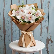 Букет цветов из:  Орхидеи и Розы в Нижне-Чирской